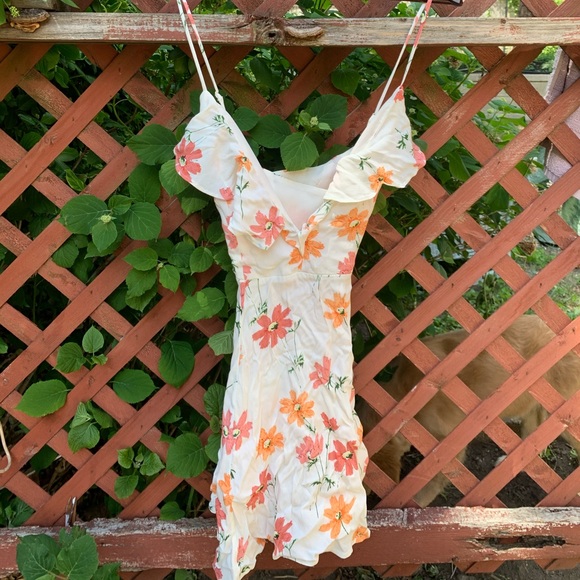 Revolve floral summer dress - Picture 3 of 4